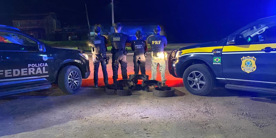 FICCO  apreende aproximadamente 41 kg de cocaína ocultos em caminhonete no Acre