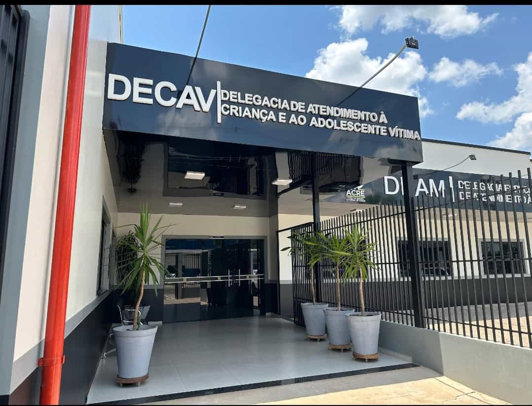 Polícia Civil prende suspeito de abusar sexualmente da enteada