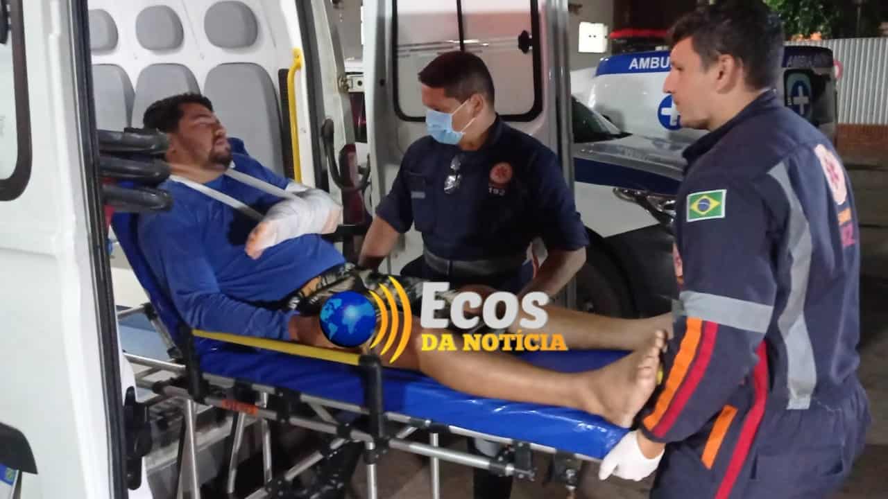 Jovem fica ferido após atropelar boi na Estrada Jarbas Passarinho