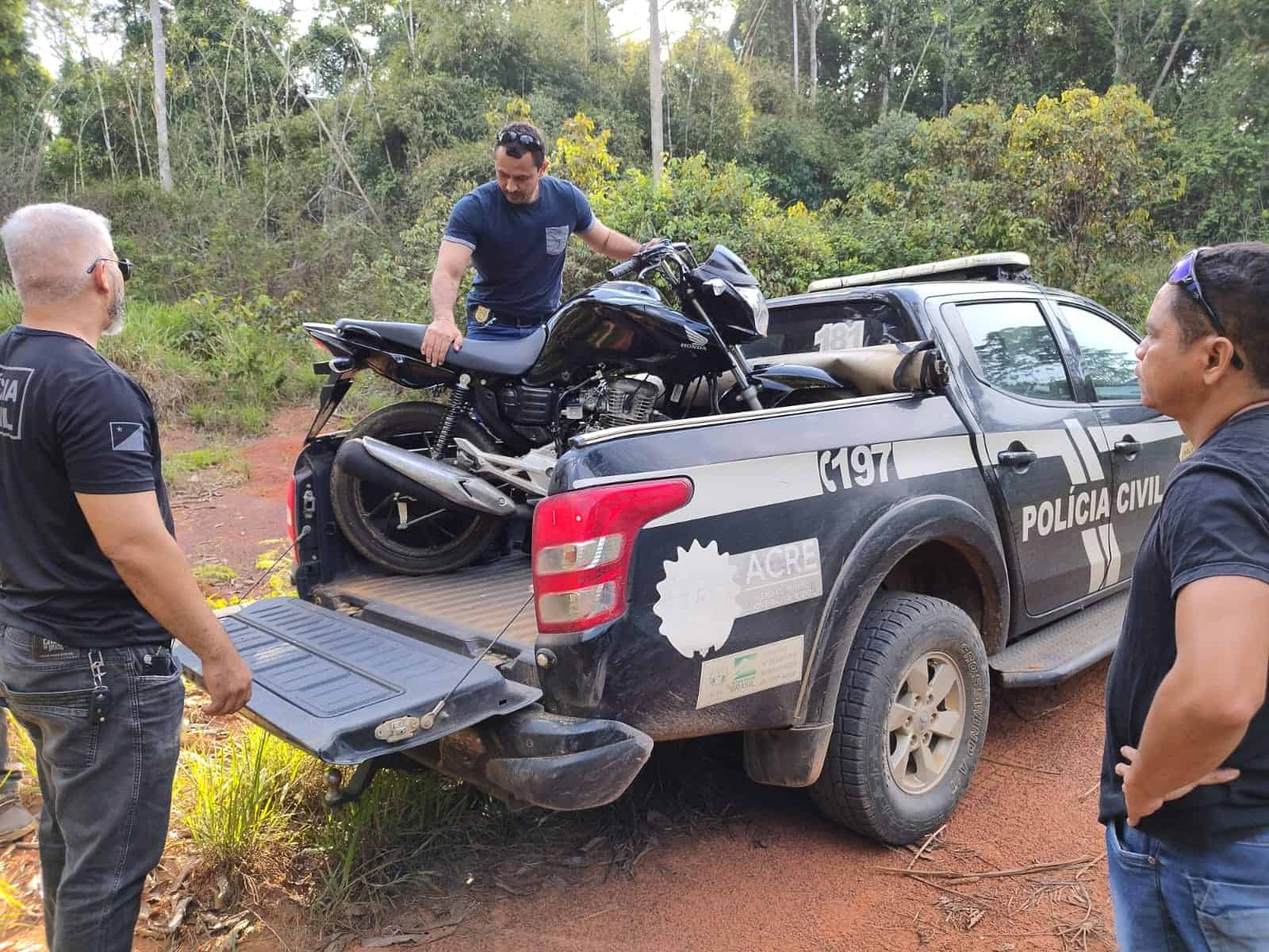 Polícia Civil recupera duas motocicletas furtadas em Sena Madureira