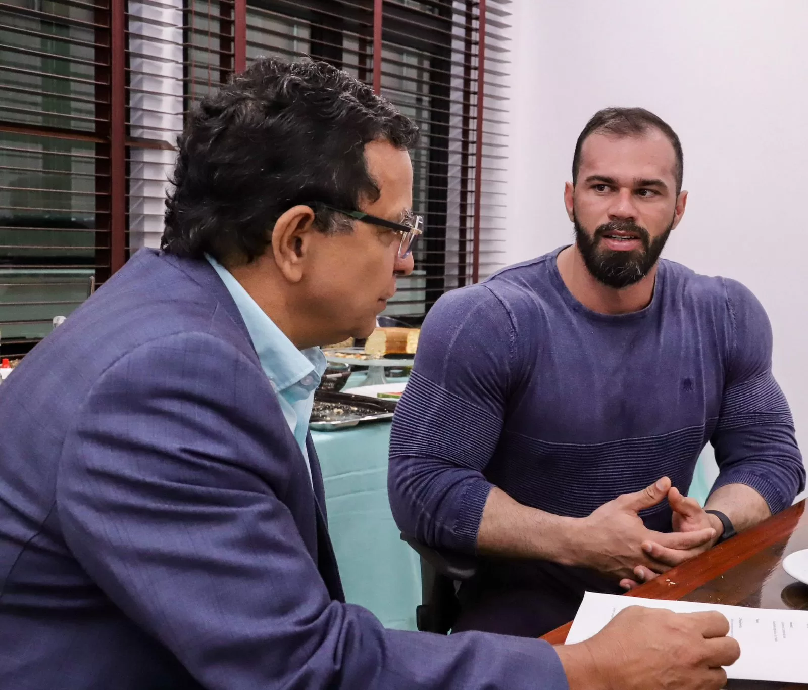 Gonzaga e fisiculturistas tratam de projeto que incentiva esportes nas escolas