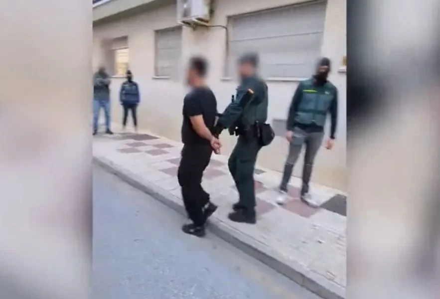 WhatsApp-Image-2023-11-28-at-06.27.29 WhatsApp-Image-2023-11-28-at-06.27.29