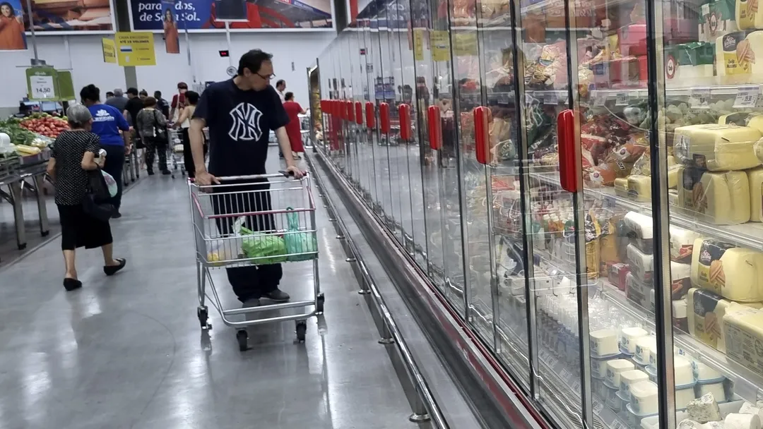 Congresso discute derrubar restrição do trabalho aos domingos e feriados