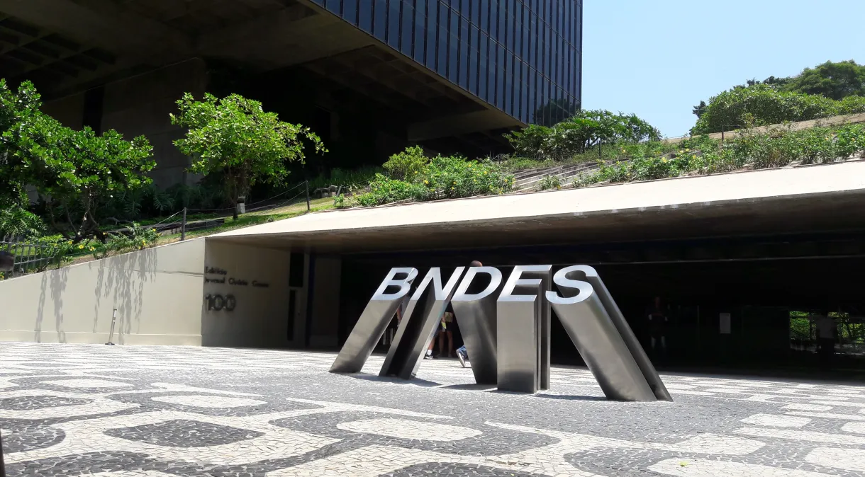 Governo envia projeto para BNDES retomar financiamento de obras no exterior