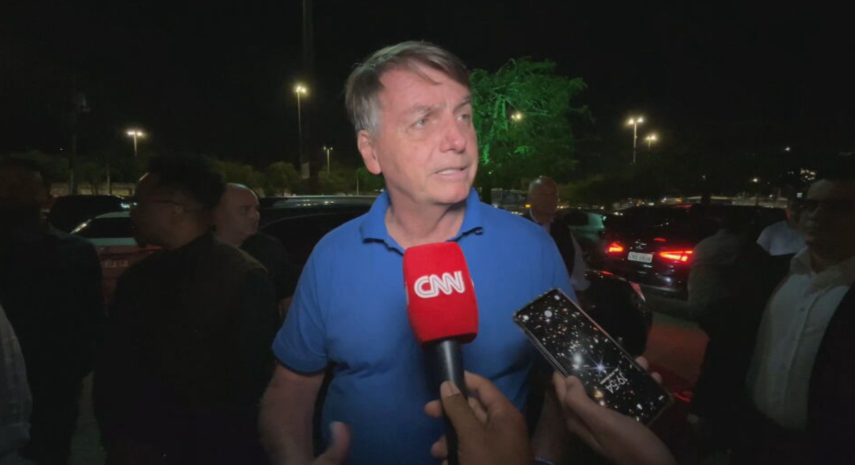 “Não vi nada de mais”, diz Jair Bolsonaro sobre PEC que limita poderes do STF