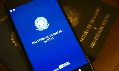 carteira-de-trabalho-digital_mcamgo_abr_240620211818-3-e1682880668882-1024×683.jpg carteira-de-trabalho-digital_mcamgo_abr_240620211818-3-e1682880668882-1024x683.jpg