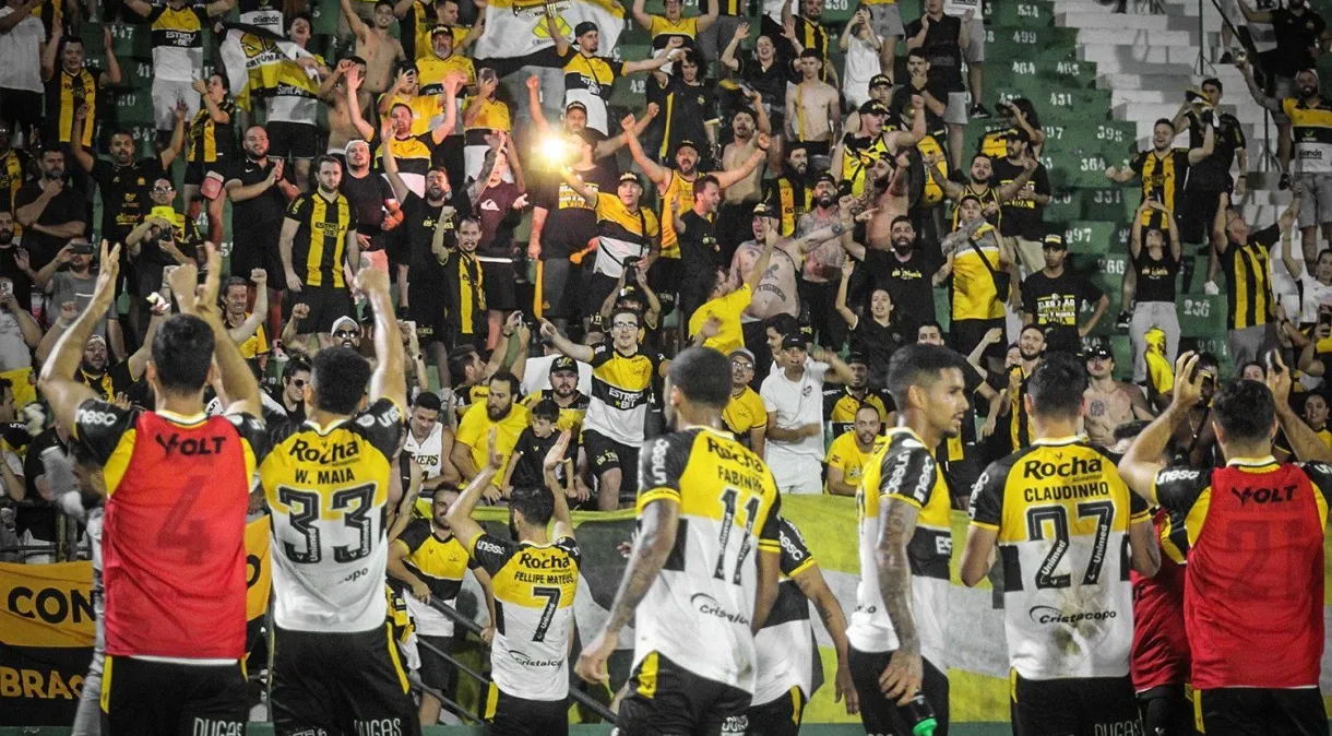 Campeonato Brasileiro Série B 2023: veja as probabilidades de acesso e rebaixamento