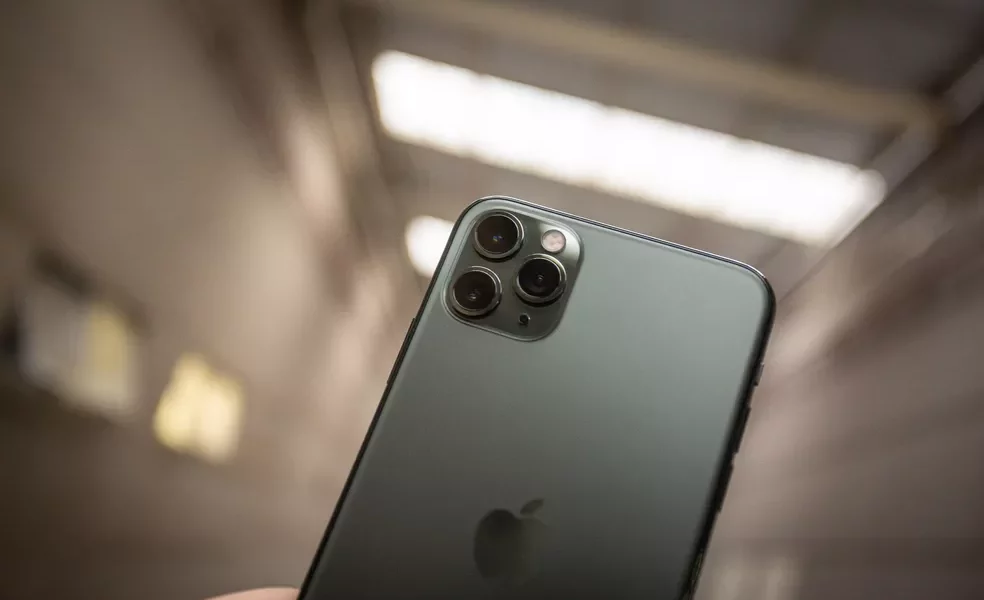 iphone-11-5843-fabio-tito-g1 iphone-11-5843-fabio-tito-g1