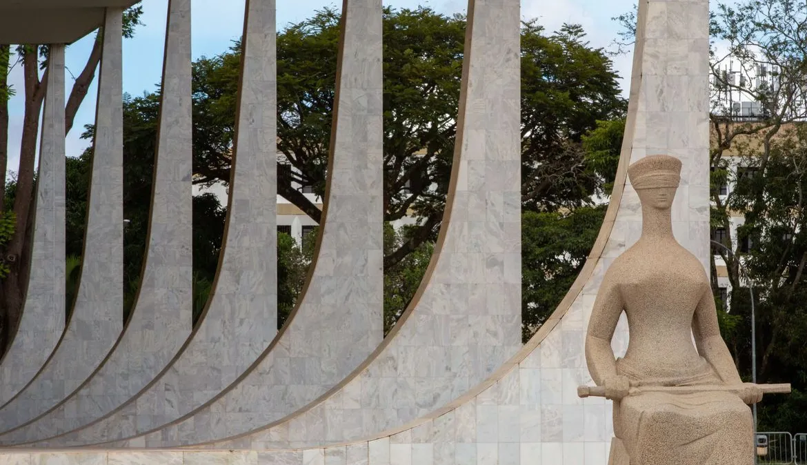 Coalizão defende ampliação da licença-paternidade às vésperas de votação no STF
