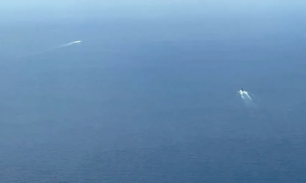 231125091119-03-hmcs-ottawa-taiwan-strait 231125091119-03-hmcs-ottawa-taiwan-strait