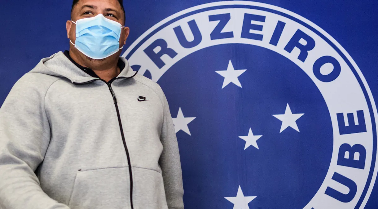 Ronaldo divulga carta à torcida do Cruzeiro, admite erros e celebra “volta à América”