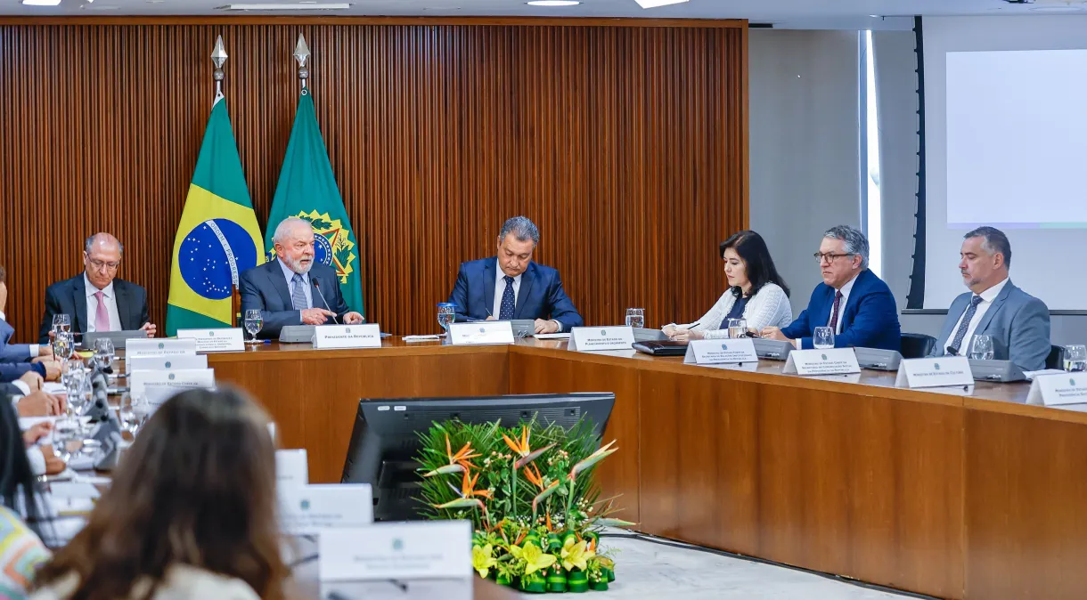 Lula reúne ministros nesta quarta-feira (20) em clima de pré-reforma ministerial