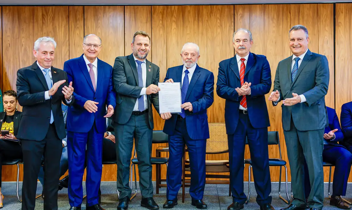 Bancos públicos investem R$ 56 bilhões em projetos de estados e municípios