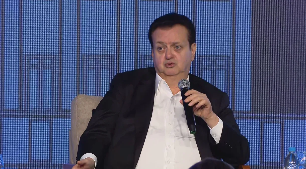 “Lula vai precisar errar muito para não se reeleger em 2026”, diz Gilberto Kassab