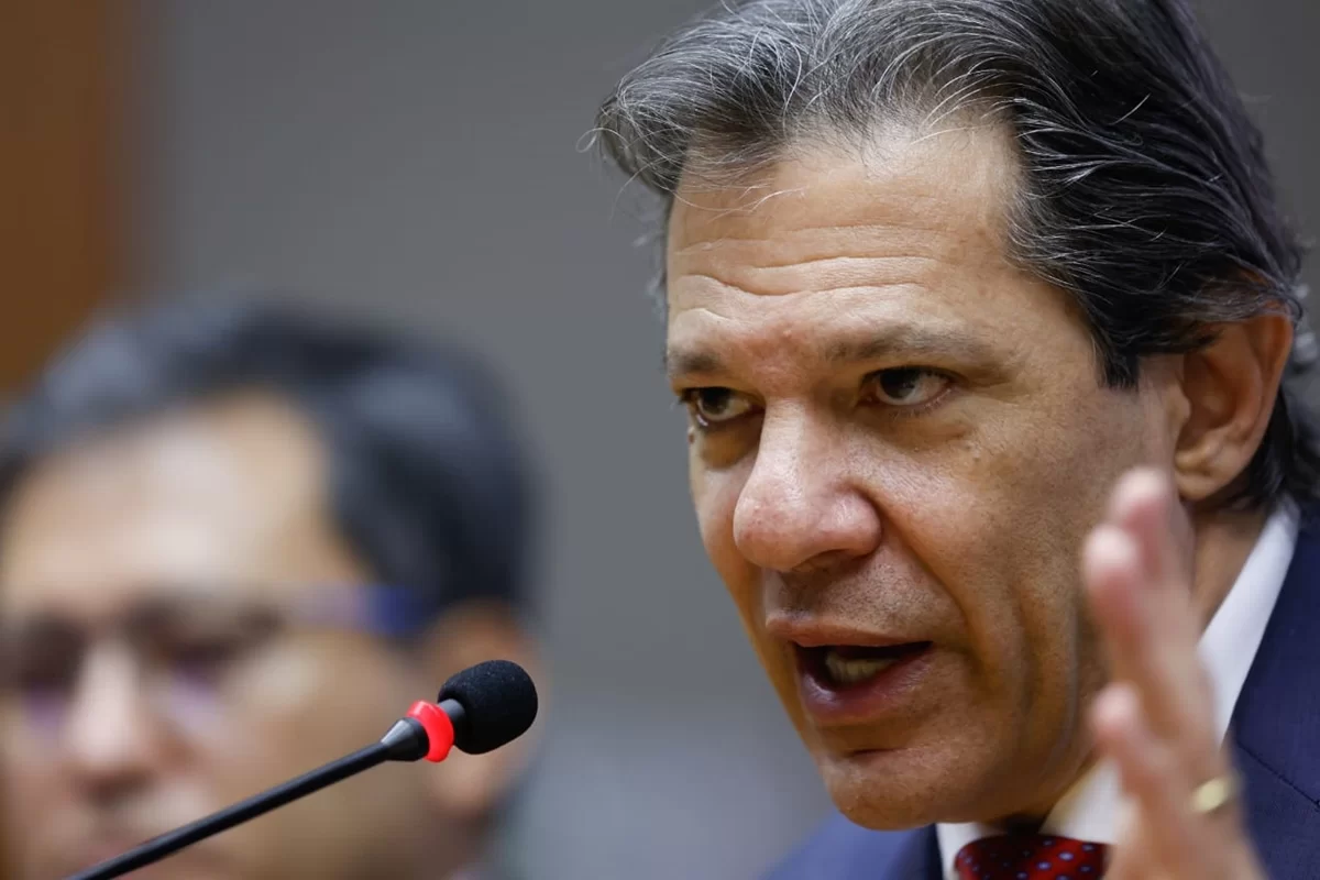 Haddad propõe reoneração gradual da folha entre medidas para diminuir déficit