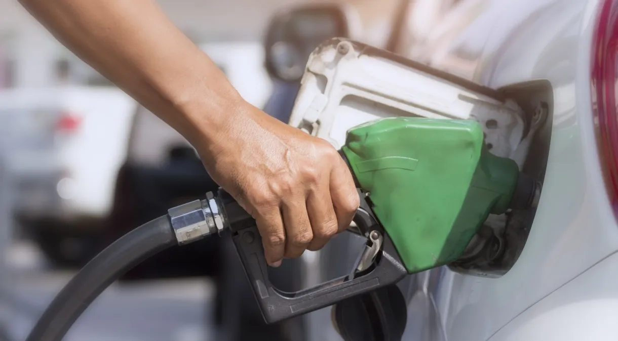 Petrobras anuncia redução de R$ 0,30 no preço do diesel a partir desta quarta-feira