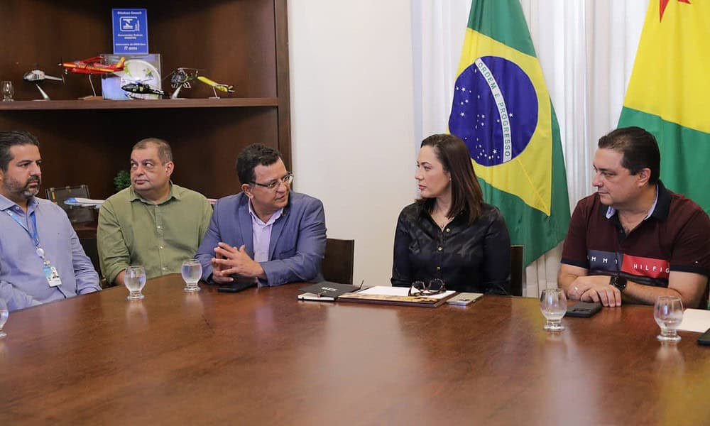 WhatsApp Image 2023-12-04 at 16.08.59 WhatsApp Image 2023-12-04 at 16.08.59