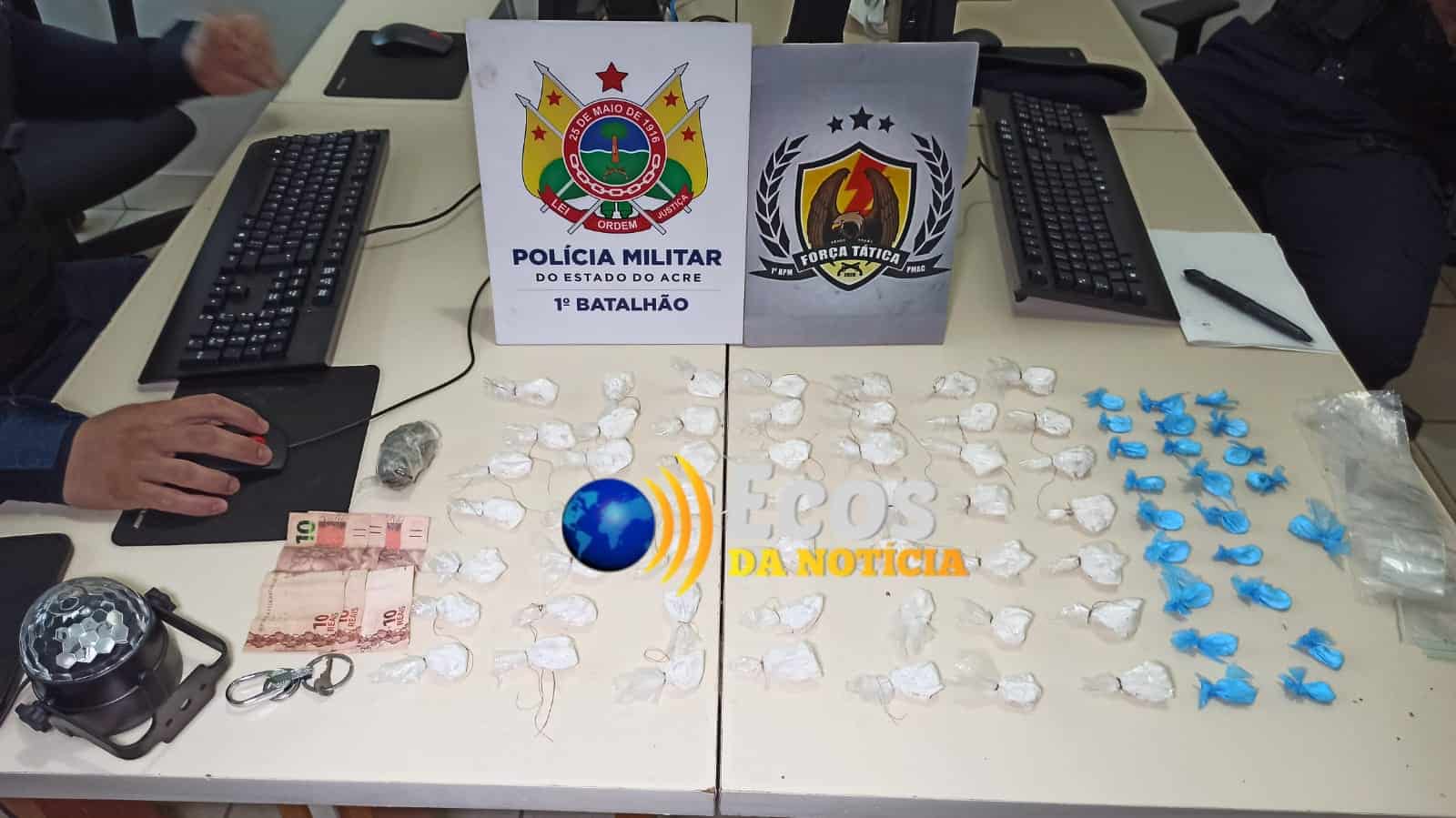 Traficante é preso com droga e dinheiro em área de mata do bairro Mocinha Magalhães, na capital