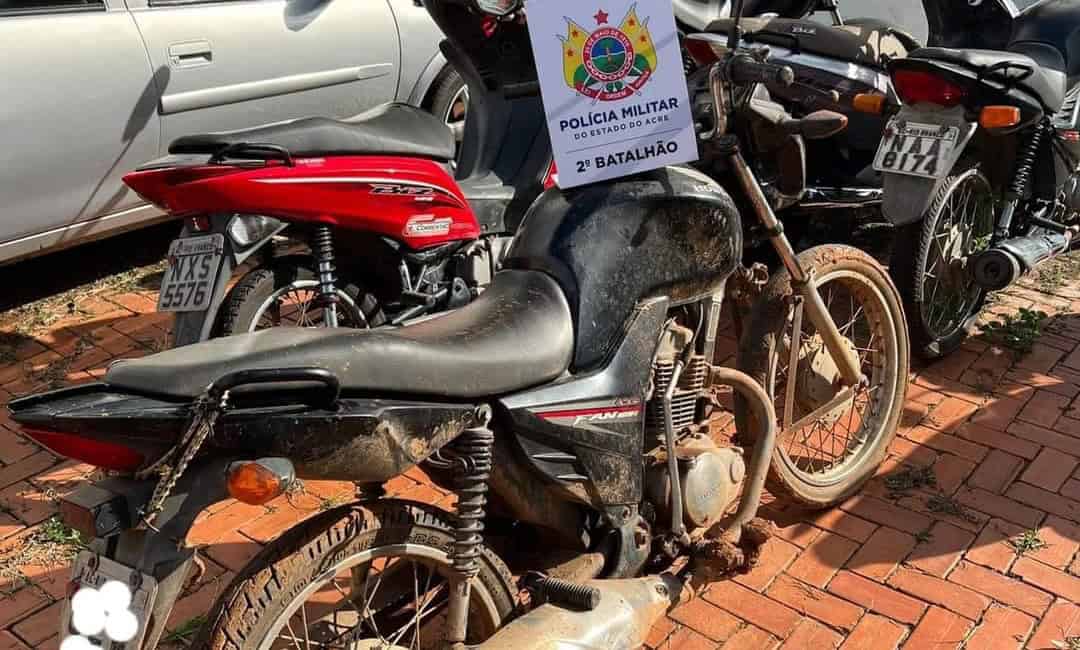 Polícia Militar recupera moto roubada no bairro Belo Jardim