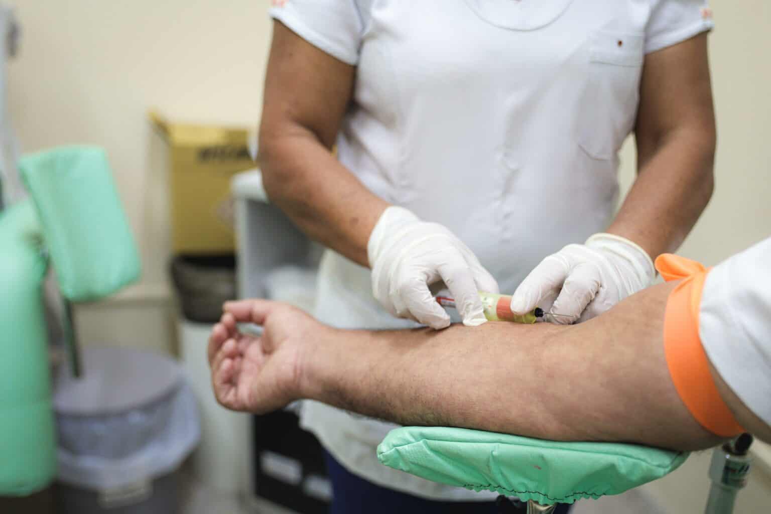 Informação, prevenção e acolhimento são o caminho para combater o avanço do HIV e AIDS no estado