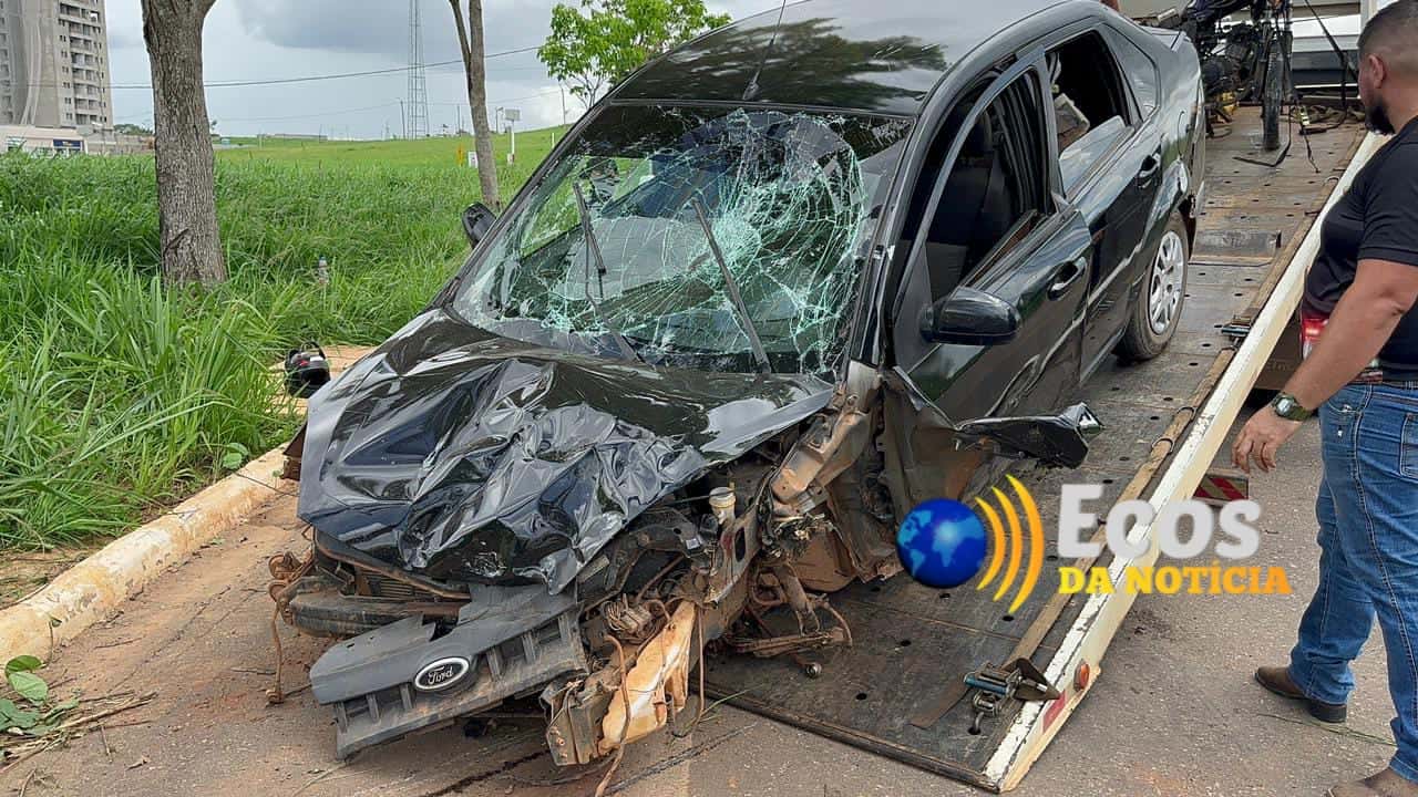 Motorista supostamente embriagado colide carro contra moto e deixa motociclista ferido