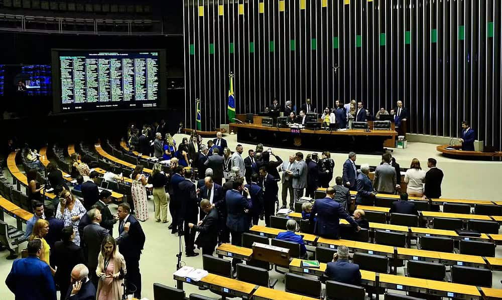 WhatsApp Image 2023-12-14 at 18.00.21 WhatsApp Image 2023-12-14 at 18.00.21