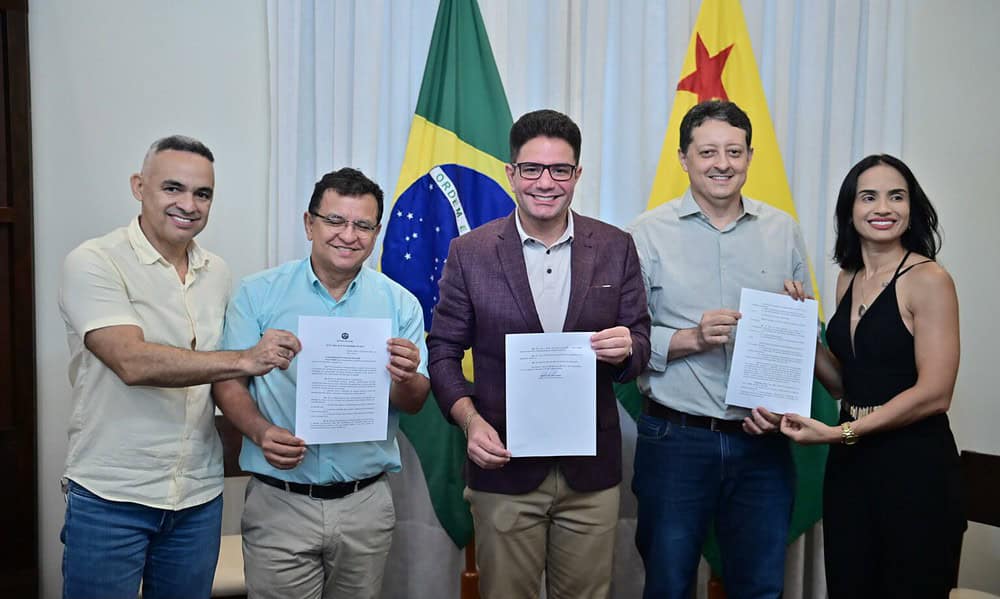 WhatsApp-Image-2023-12-20-at-12.59.59-1536x1023