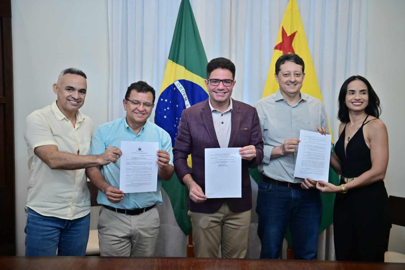 Governo sanciona lei que levará energia elétrica limpa às comunidades isoladas