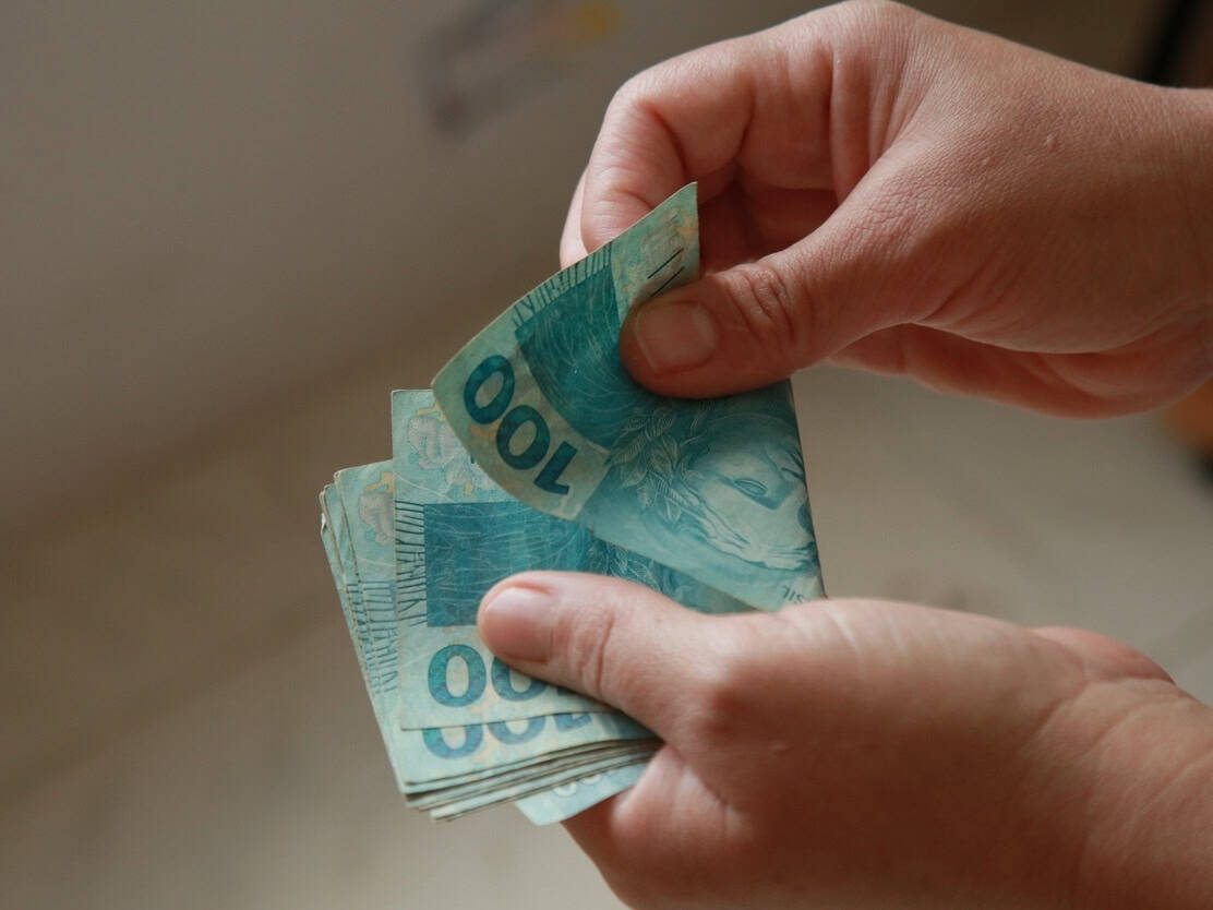 Novo salário mínimo de R$ 1.412 começa a valer a partir de hoje