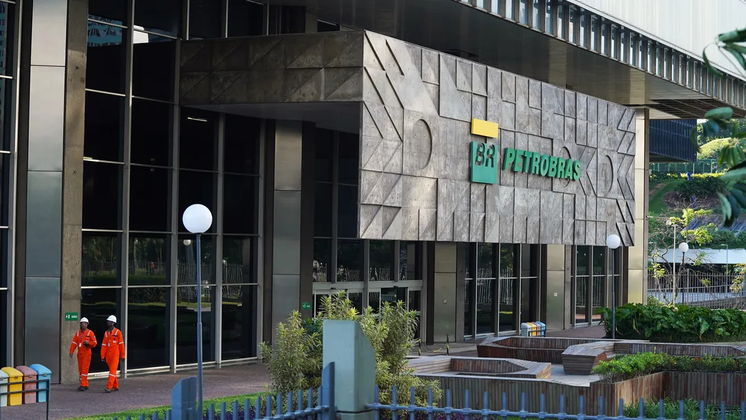 Petrobras abre inscrições para concurso; salário é de R$ 5,8 mil