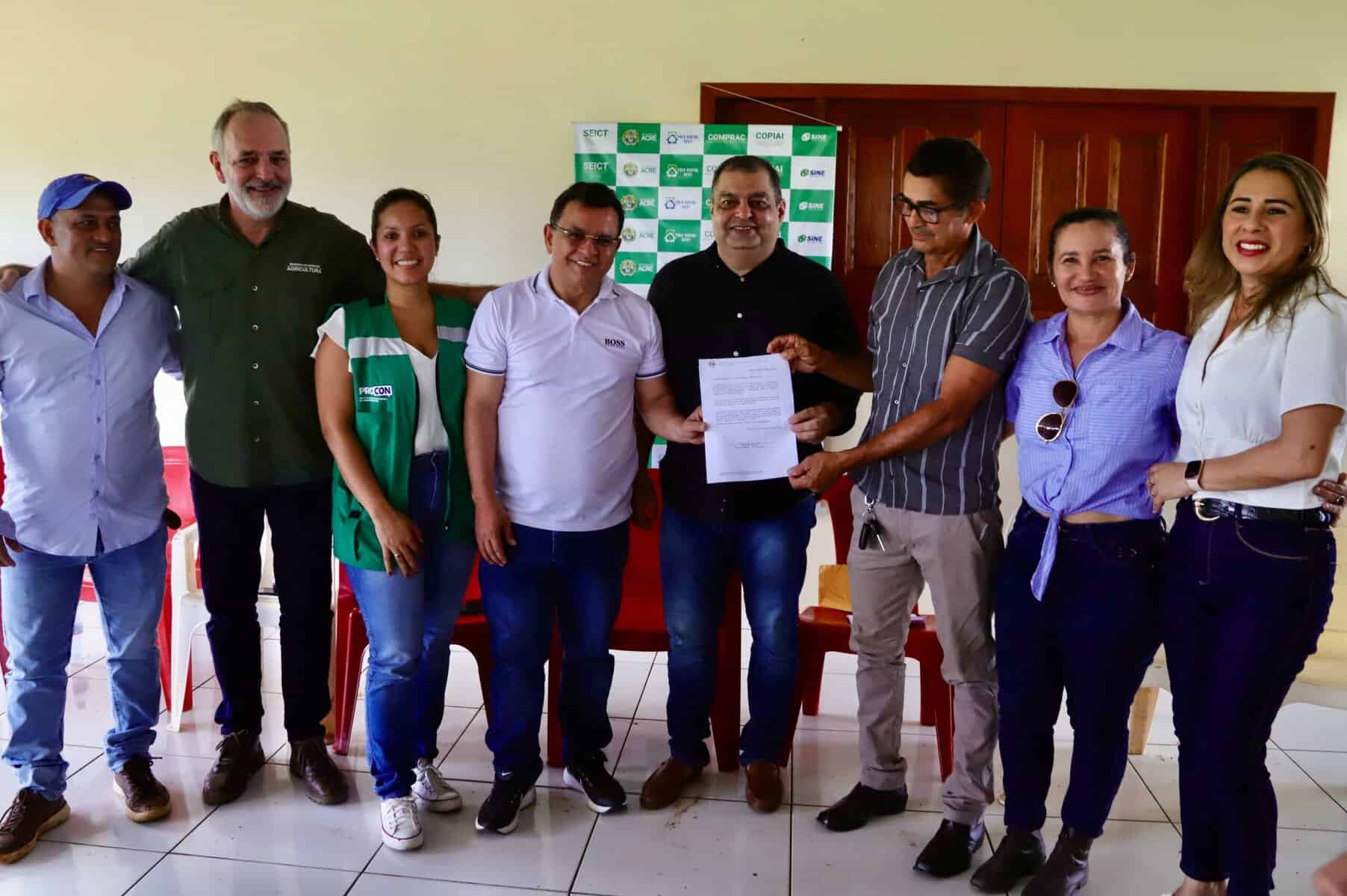 Estado entrega entreposto de frutas para produtores rurais do ramal do Pelé na Vila Pia