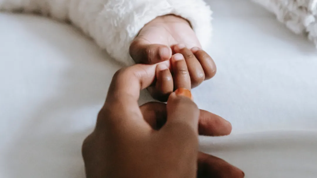 Mais de 2,5 milhões de mulheres não trabalharam para cuidar da família