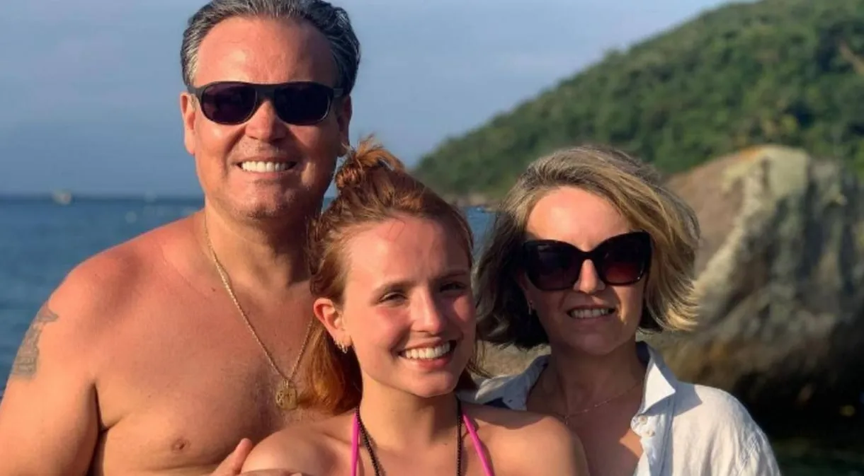 Pais de Larissa Manoela colocam mansão no Rio de Janeiro para alugar por R$ 25 mil