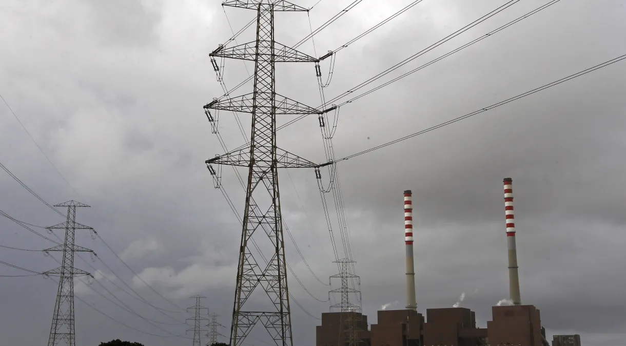 Carga de energia elétrica no Brasil deve avançar 3,5% em 2024, segundo entidades