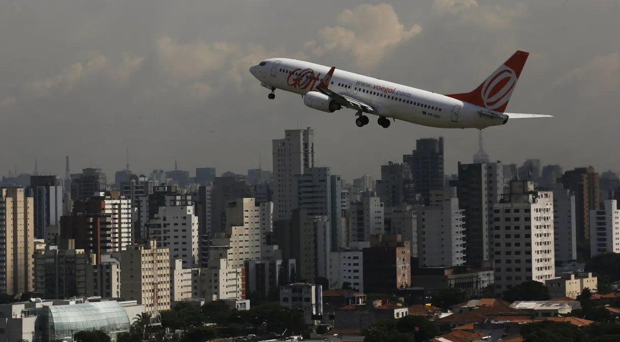 Ações de aéreas sobem em meio à pressão de governo por passagens mais baratas