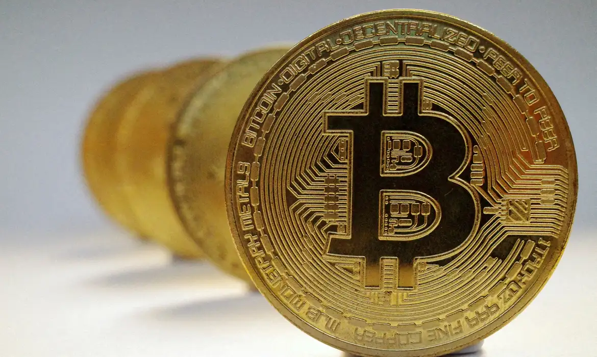 Polícia Federal prende investigado por lavagem de dinheiro com criptoativos