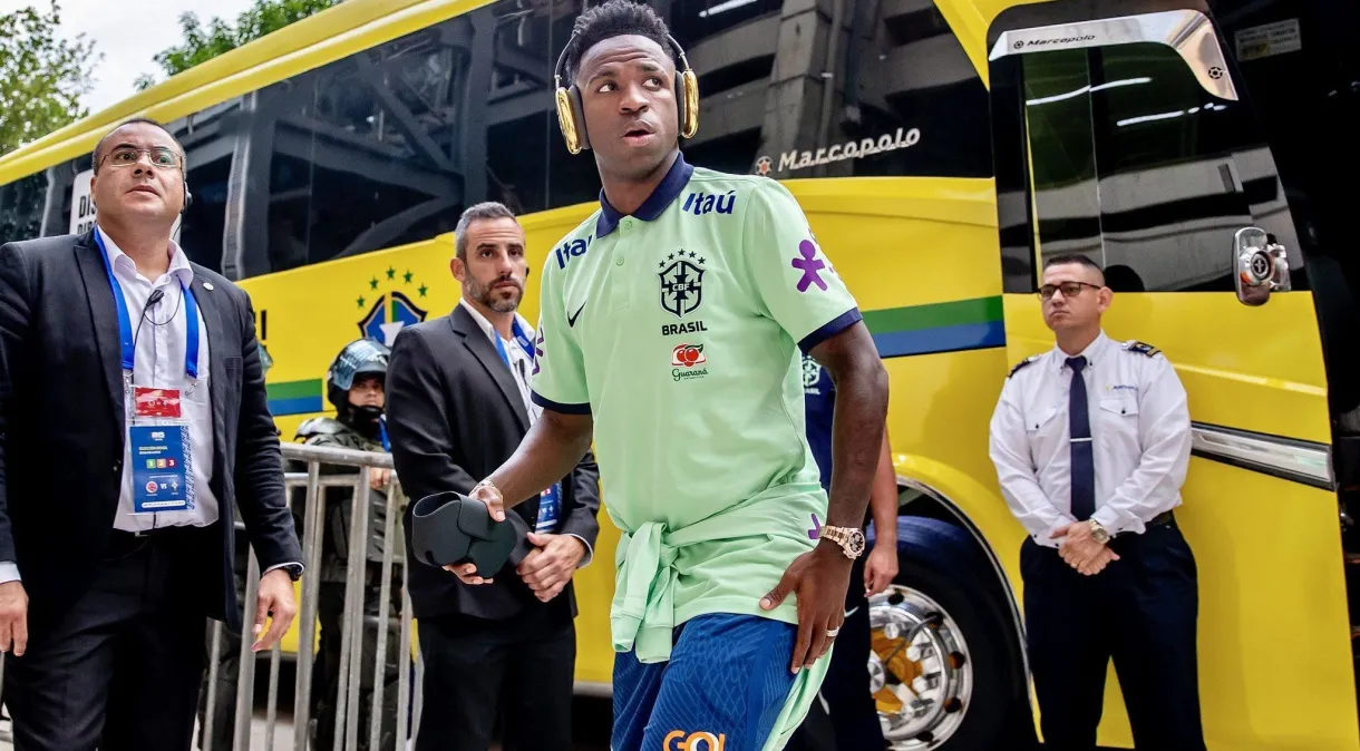 Lesão de Vinicius Junior pela Seleção vai render mais de R$ 2 milhões ao Real Madrid