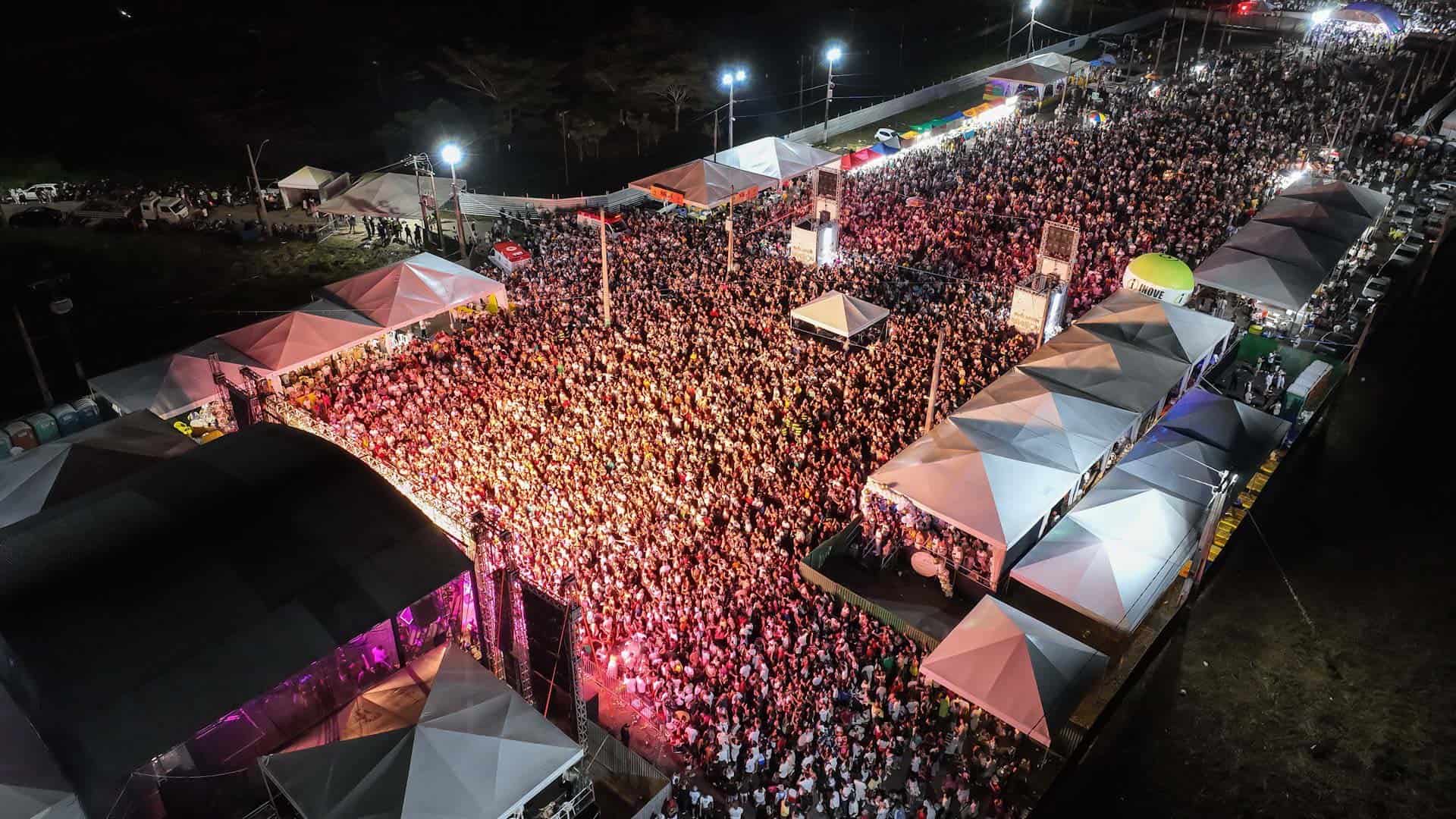 Réveillon da Família reúne 60 mil pessoas para celebrar a virada do ano em Rio Branco