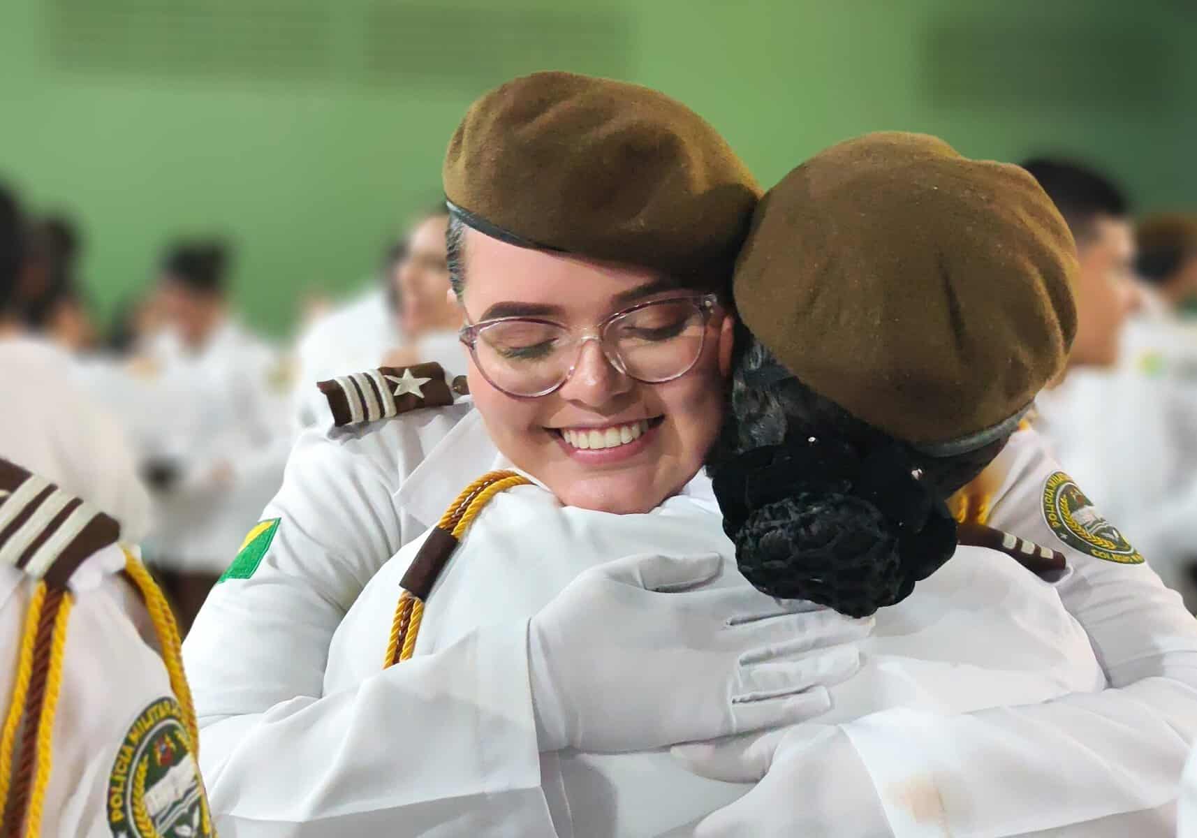 Polícia Militar realiza colação de grau de 120 alunos do ensino médio do Colégio Tiradentes