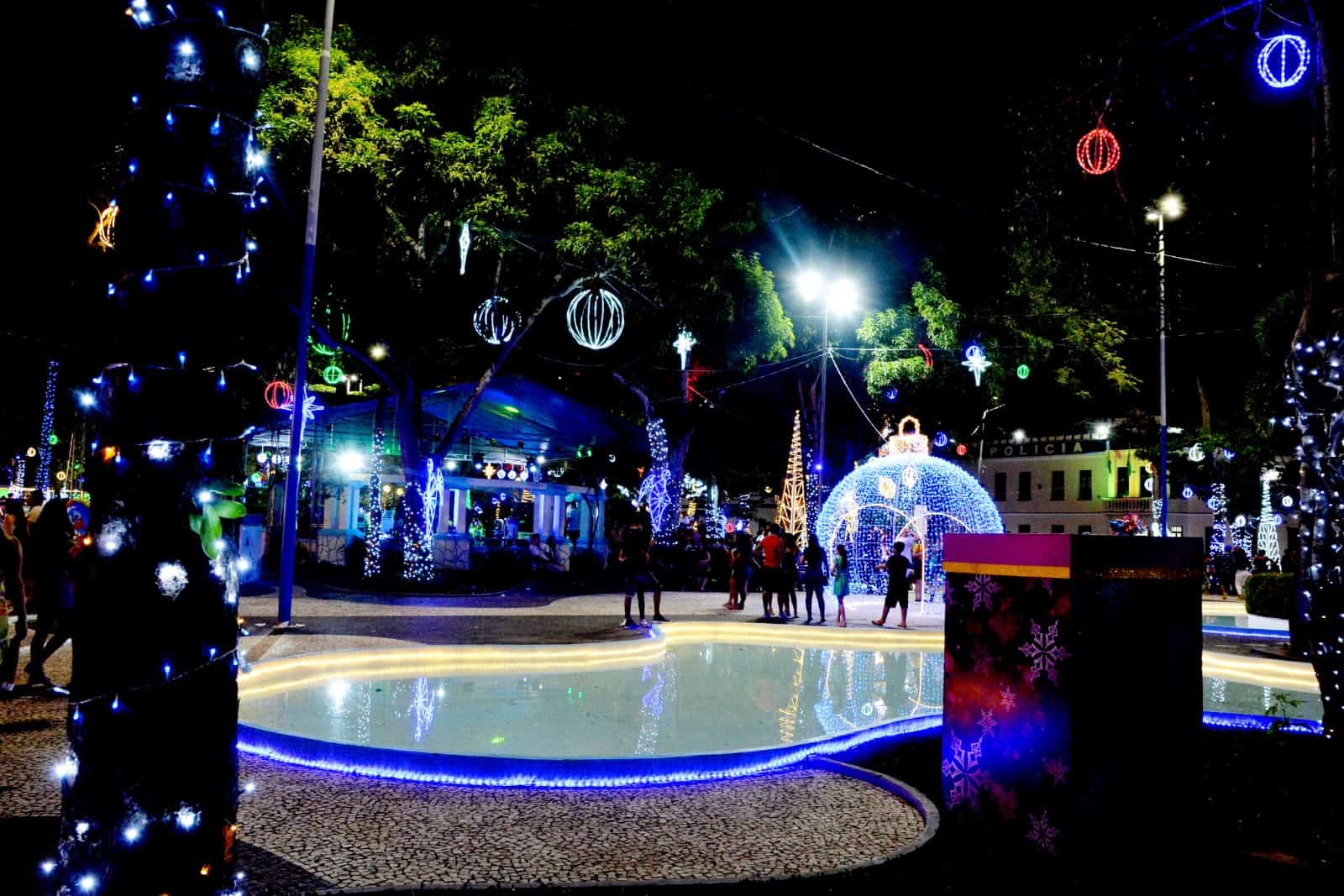 Iluminação natalina é prorrogada até o próximo domingo (14)