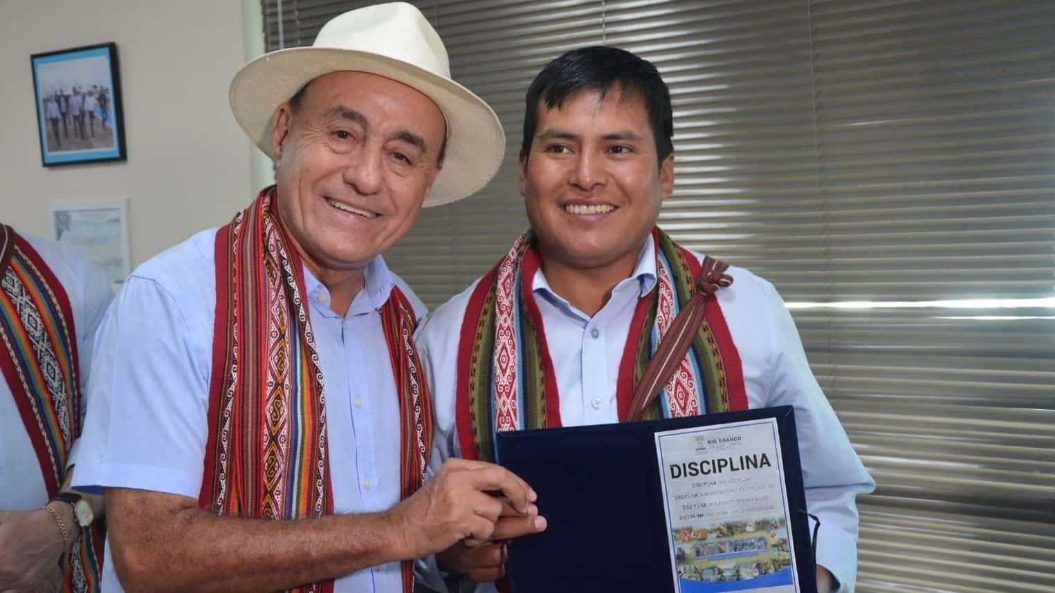 Bocalom recebe comitiva peruana para estreitar laços comerciais com país andino