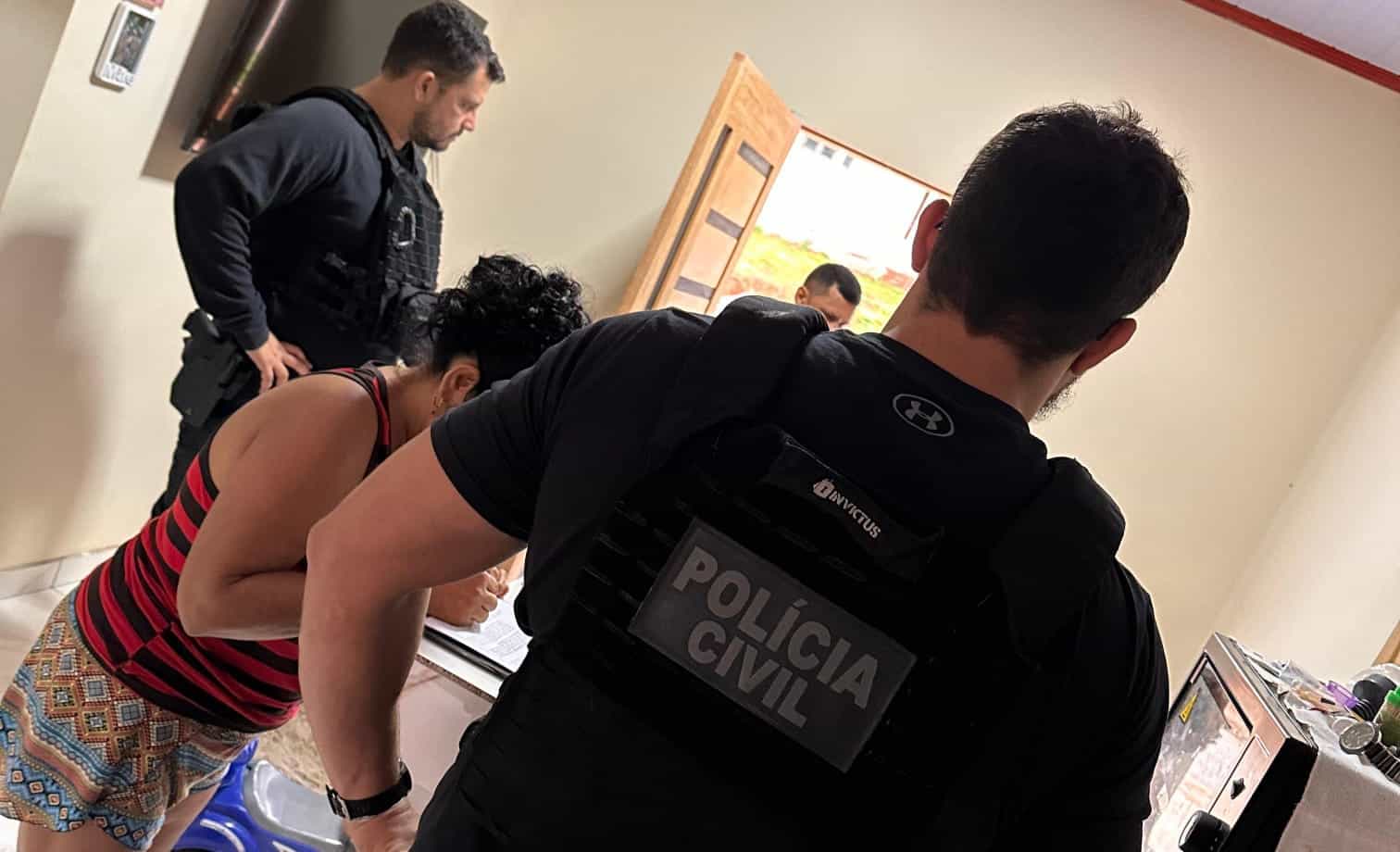 Casal do tráfico é preso em flagrante pela Polícia Civil