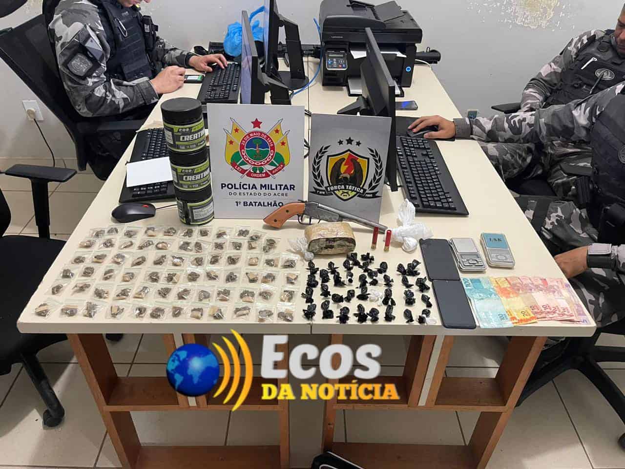 Traficante é preso com arma de fogo, drogas e dinheiro dentro de residência