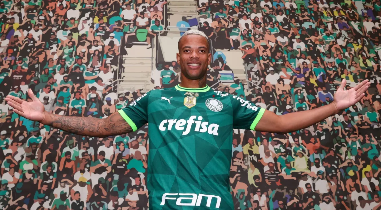 Palmeiras anuncia a contratação de Caio Paulista, ex-jogador do São Paulo