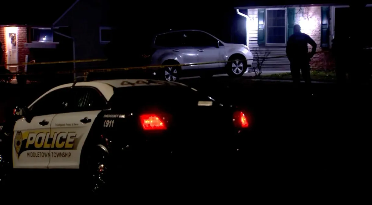 Homem é preso nos Estados Unidos, após exibir cabeça decapitada do pai no YouTube