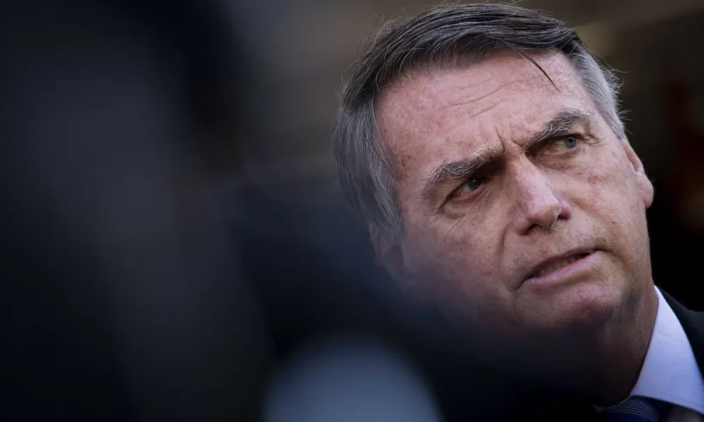 ex-presidente-Jair-Bolsonaro-presta-depoimento-à-Polícia-Federal-3 ex-presidente-Jair-Bolsonaro-presta-depoimento-à-Polícia-Federal-3