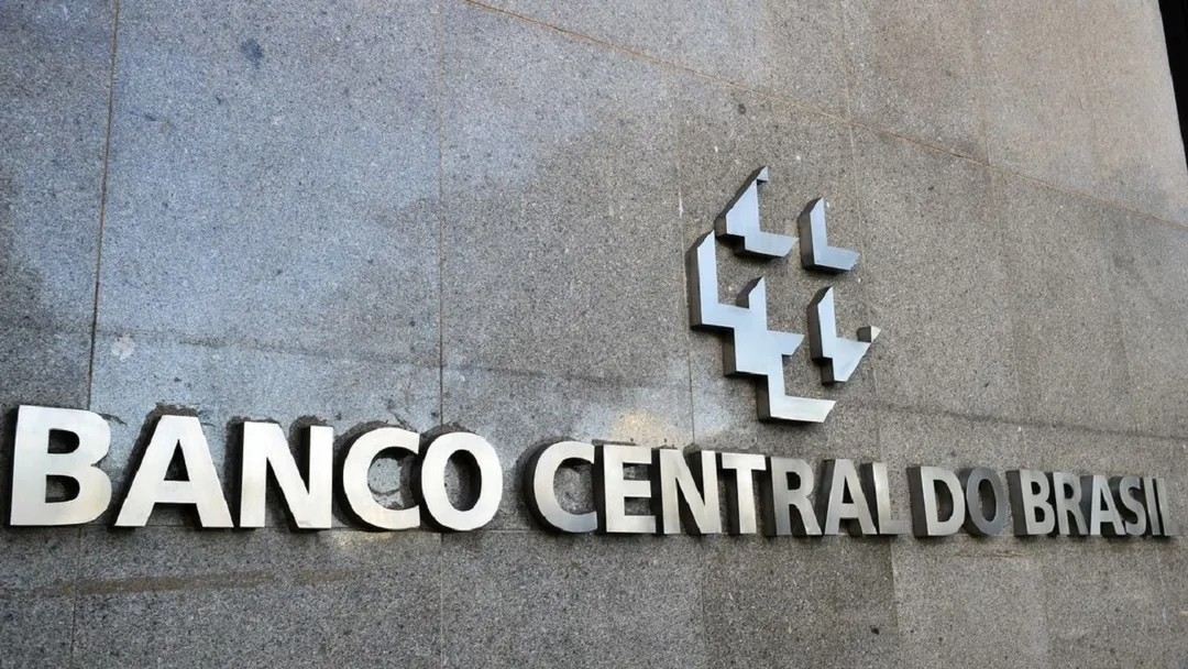 BC abre inscrições para concurso com salários  de R$ 20,9 mil