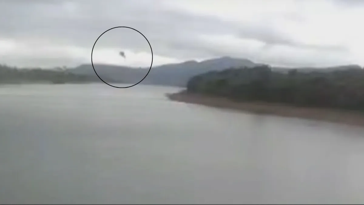 Helicóptero com 4 pessoas cai na cidade mineira de Capitólio; veja a queda
