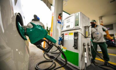 posto-br-distribuidora-petrobras-combustiveis-gasolina-1616783374416_v2_1920x1279 posto-br-distribuidora-petrobras-combustiveis-gasolina-1616783374416_v2_1920x1279