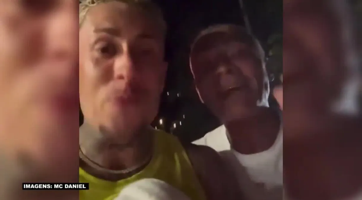 Ex-atacante Romário bate em carro de MC Daniel, que brinca: “Eu que estou errado”